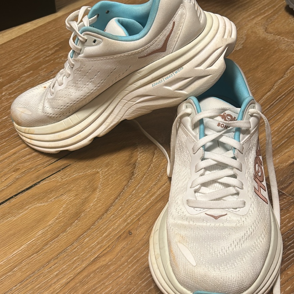 Women’s Hoka Bondi 8